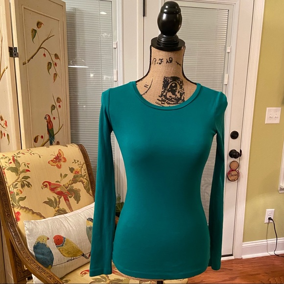 J. Crew Tops - J. Crew NWOT Perfect Fit  top Teal color Size XXS
